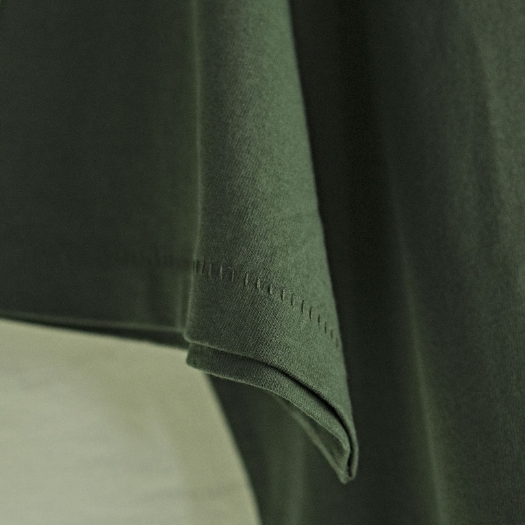 T-shirt "Pocket Tee" T-shirt "Pocket Tee"